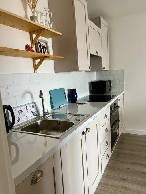 Beach Front Apartment Pwllheli Extérieur photo