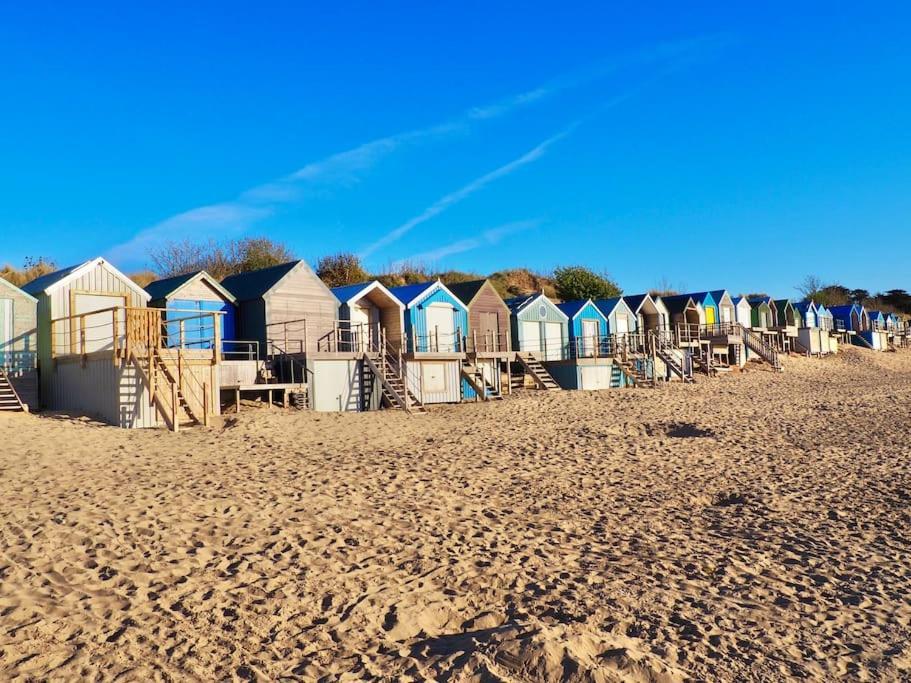 Beach Front Apartment Pwllheli Extérieur photo